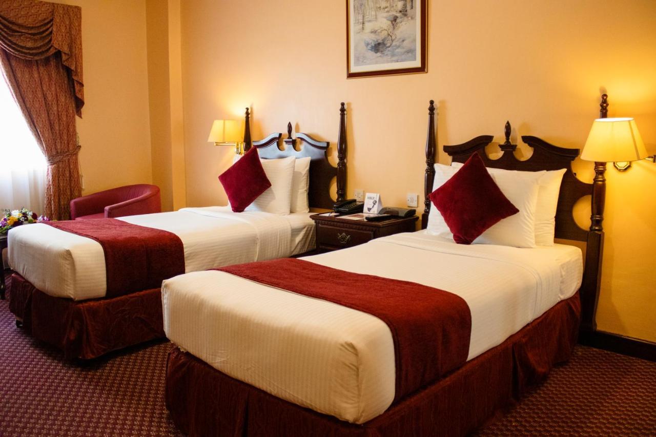 Delmon International Hotel Манама Экстерьер фото