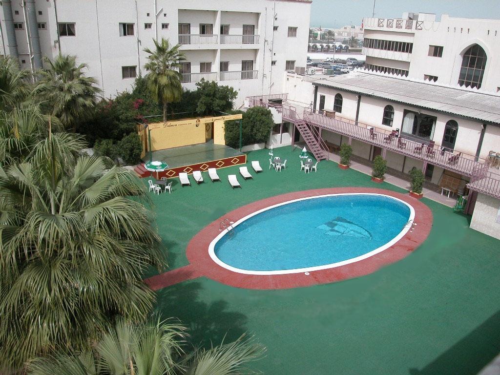 Delmon International Hotel Манама Экстерьер фото