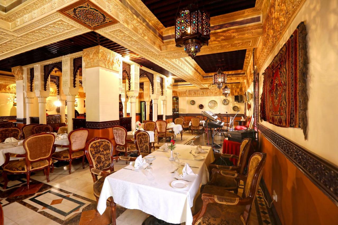 Delmon International Hotel Манама Экстерьер фото